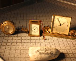 Mini carriage clock; Le Coultre desk clock