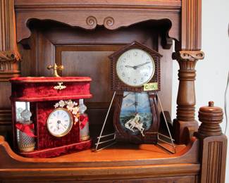 "Lucky Ranger" clock & Waterbury travel clock in velvet case with perfume bottles