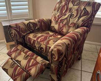 La-Z-Boy recliner X 2.  There are two of these matching chairs. 