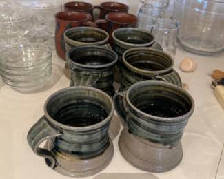 6 Hand-thrown pottery mugs. High Quality.