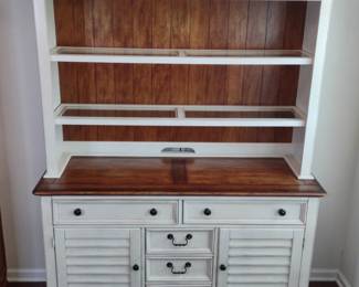 Cabinet and Hutch