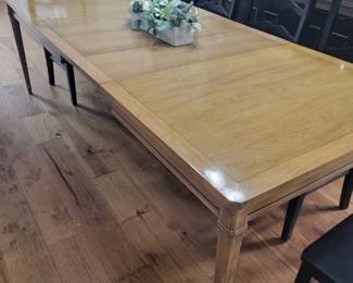 Hemingway Collection Dining Table with 3 leaves