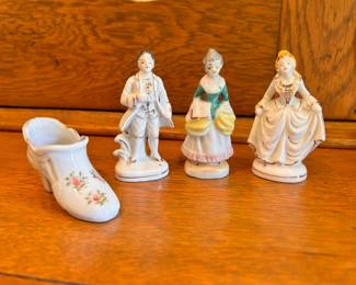 Occupied Japan porcelain figurines 