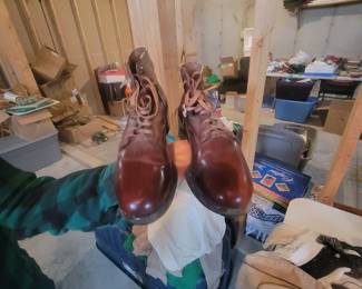Military shoes