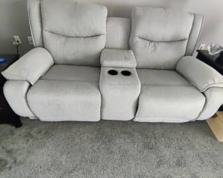 DUAL RECLINE LOVESEAT WITH STORAGE AND CUP HOLDER LIGHT GRAY $300