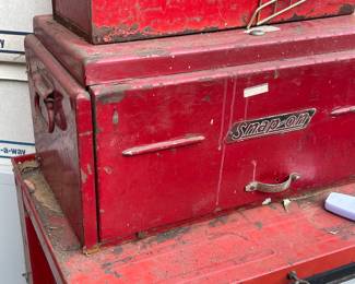 Vintage snap on tool box ! 