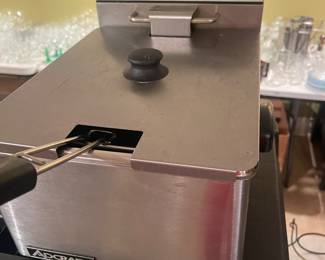 Adcraft 6l fryers 