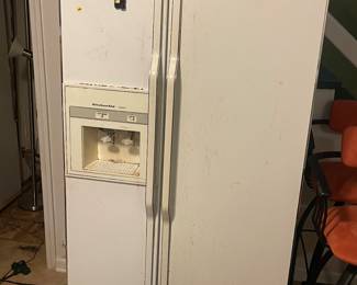 Side-by-side Refrigerator