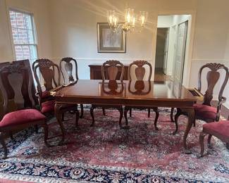 Dining Table & 8 chairs $950

Table 75” x 44” w/out leaf 
2 leaves includes 18” each to make it larger
Includes table pads 
