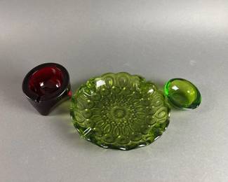 Lot 306 | Vintage Glass Ashtrays