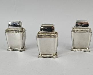 Lot 562 | Vintage Zippo Table Lighters