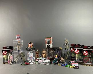Lot 127 | Large Ghostbusters Lot