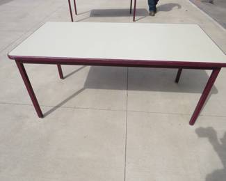 Lot 289. Very sturdy 60 x 30 x 26" table