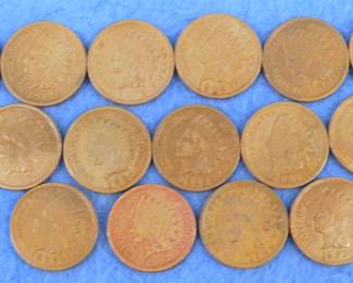 Lot 86. Fifteen mixed-date Indian Head pennies