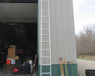 Lot 285. Keller 20' extension ladder