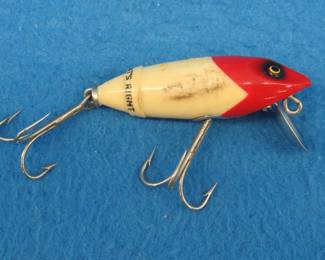 Lot 228. Vintage South Bend 2 3/8" Fish Obite crankbait