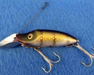 Lot 220. Vintage Heddon 2 3/8" Go-Deeper River Runt in excellent condition