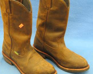 Lot 375. One pair of very gently used Dan Post leather cowboy boots size 10EW