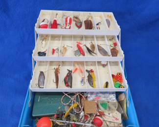 Lot 298. Tacklebox with contents