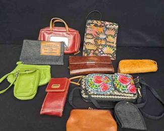 Ladies Wallets And More 