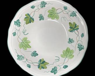 VINTAGE HEREND VILLAGE POTTERY DISH WITH GREEN IVY MOTIF