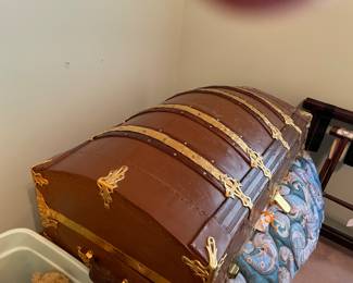 vintage trunk