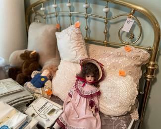 brass  headboard & queen bed