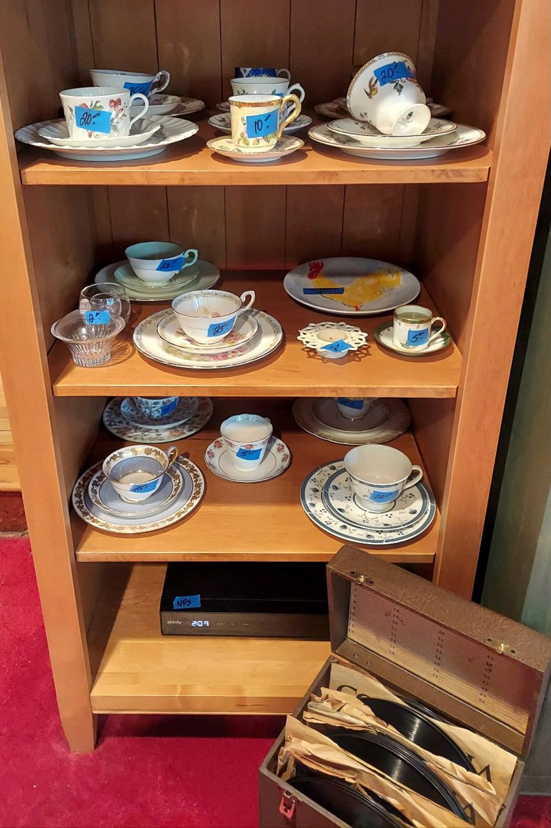 OWNER RUN ESTATE SALE LIVINGSTON, NJ starts on 5/17/2024