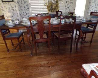 Large Oak Draw Leaf Table