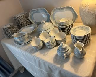 Rosenthal Sanssouci Porcelain China (91pc)