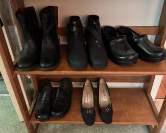 Women's Boots & Shoes