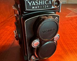 Yashicamat Yashica Mat 124 6x6 TLR Camera 