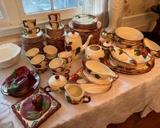 Franciscan Red Apple China (104pc)