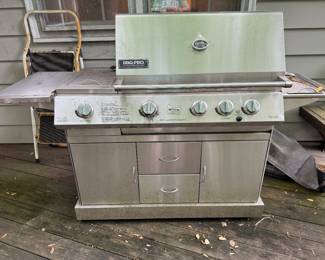 BBQ-PRO 5 Burner Propane Grill