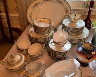 Noritake Ivanhoe Porcelain China (53pc)