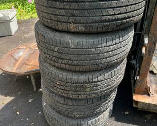 235/65R16 Tires / Originally on Honda Oydyssey (5 Total)