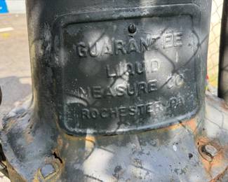 Fry 17 Antique Visible Gas Pump (Guarantee Liquid Measure Co. Rochester, PA)