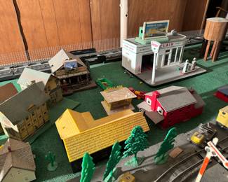 Antique American Flyer Train Set (Table no longer included)