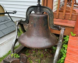 Antique Cast Iron Dinner Bell (Large)
