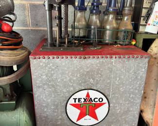 Vintage Bowser Storage System Texaco Branded Lubestar / Includes 8 pack of Atlantic Fueling Company Glass Oil Bottles