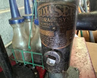 Vintage Bowser Storage System Texaco Branded Lubestar / Includes 8 pack of Atlantic Fueling Company Glass Oil Bottles