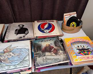 vintage records, grateful dead, Beatles, and a lot more  