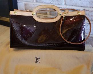 LOUIS VUITTON Monogram Vernis Roxbury Drive Hand Bag