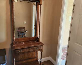 Pennsylvania House hall tree 80 x 32 x 18 very nice