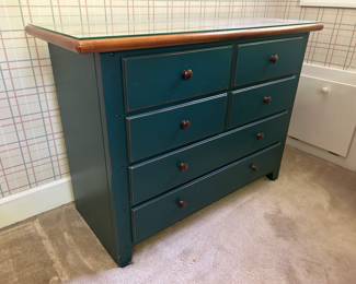 Beautiful Thomasville Dresser