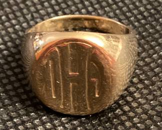 Gold Signet Ring