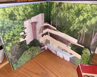 Frank LLoyd Wright pop-up book