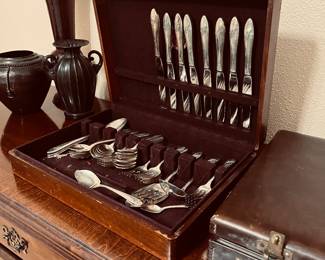 Gorgeous vintage flatware set 