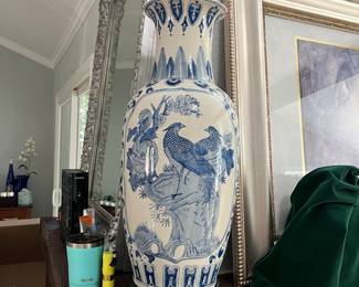 Gorgeous vintage vase 