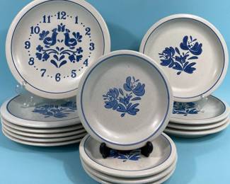 Pfaltzgraff Yorktowne Plates